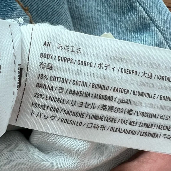 NWT Abercrombie & Fitch Women's The Taper Jean High Rise Light Wash Size 29/8 R - Picture 11 of 13